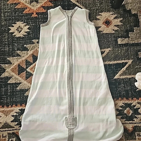 Burt’s bees sleep sack - Picture 1 of 2